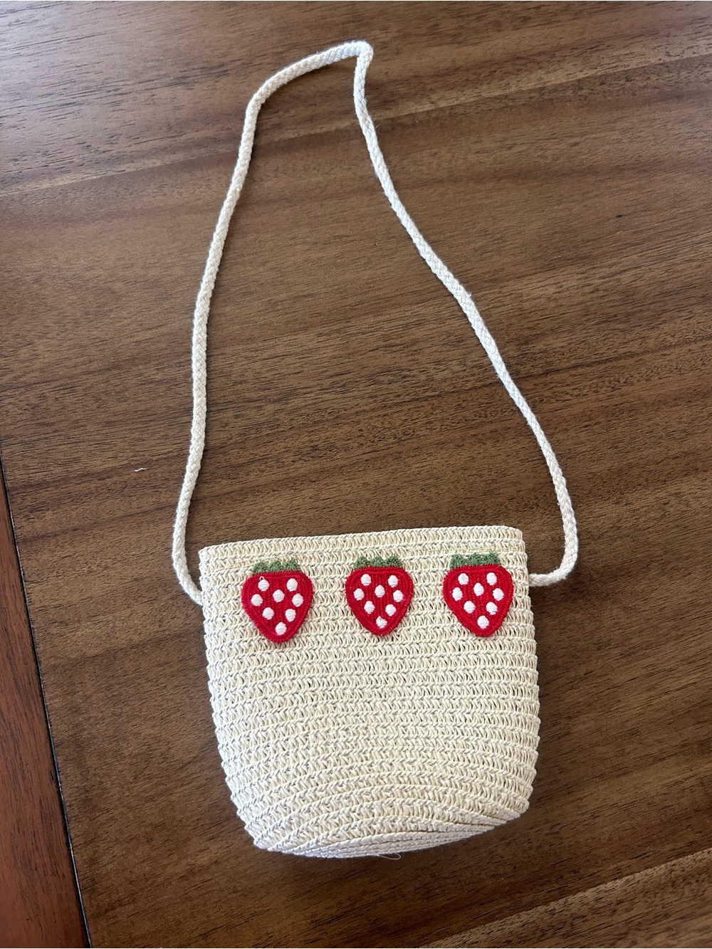 Straw toddler zip purse with Red Strawberries